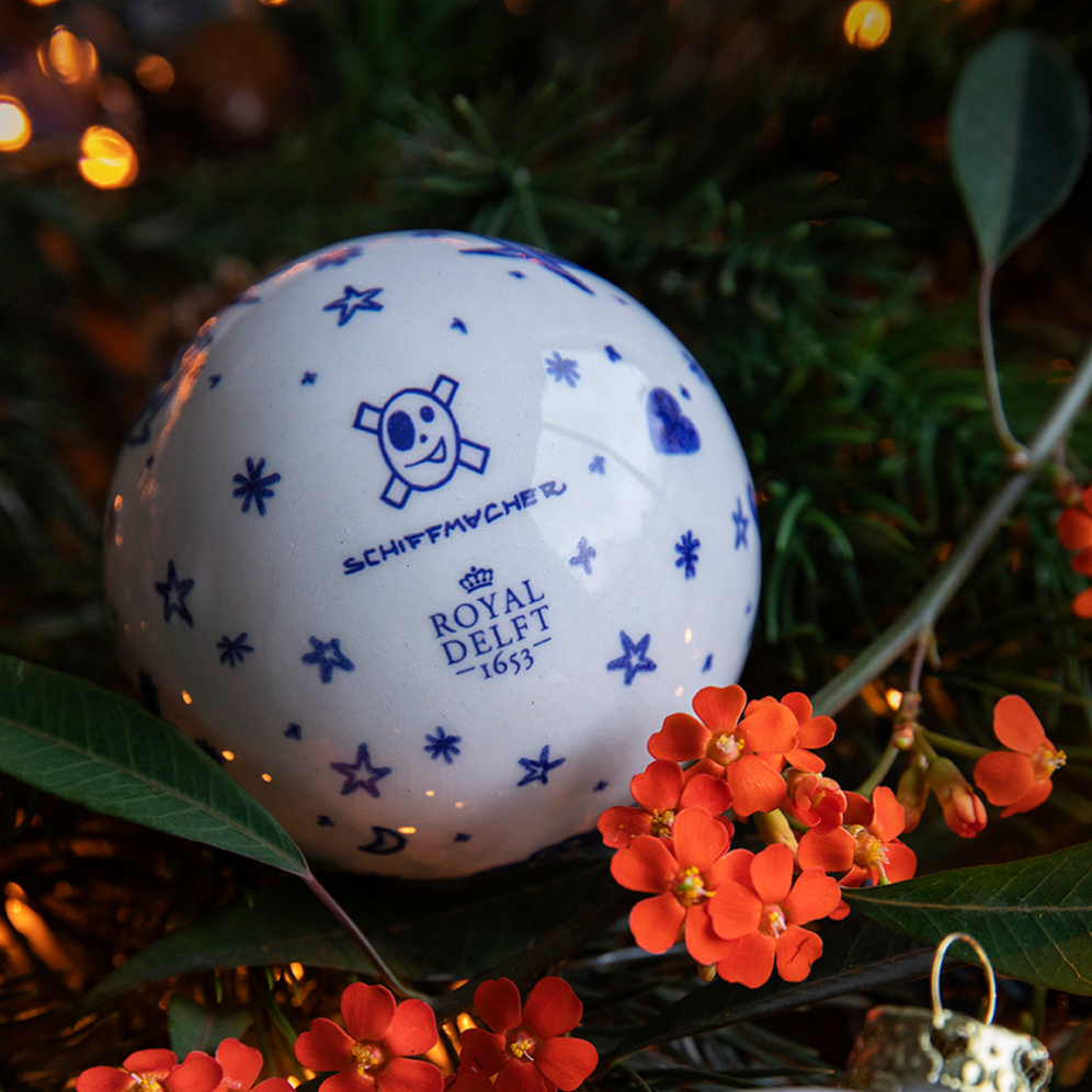 Royal Delft kerstbal - Schiffmacher tattoo - 7cm